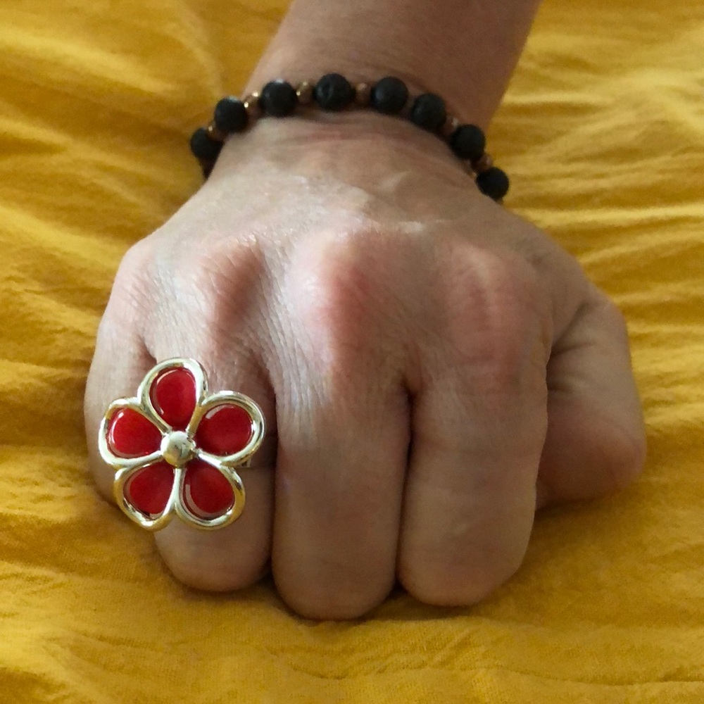 Several different colored flower rings!! - Picture 1 of 8